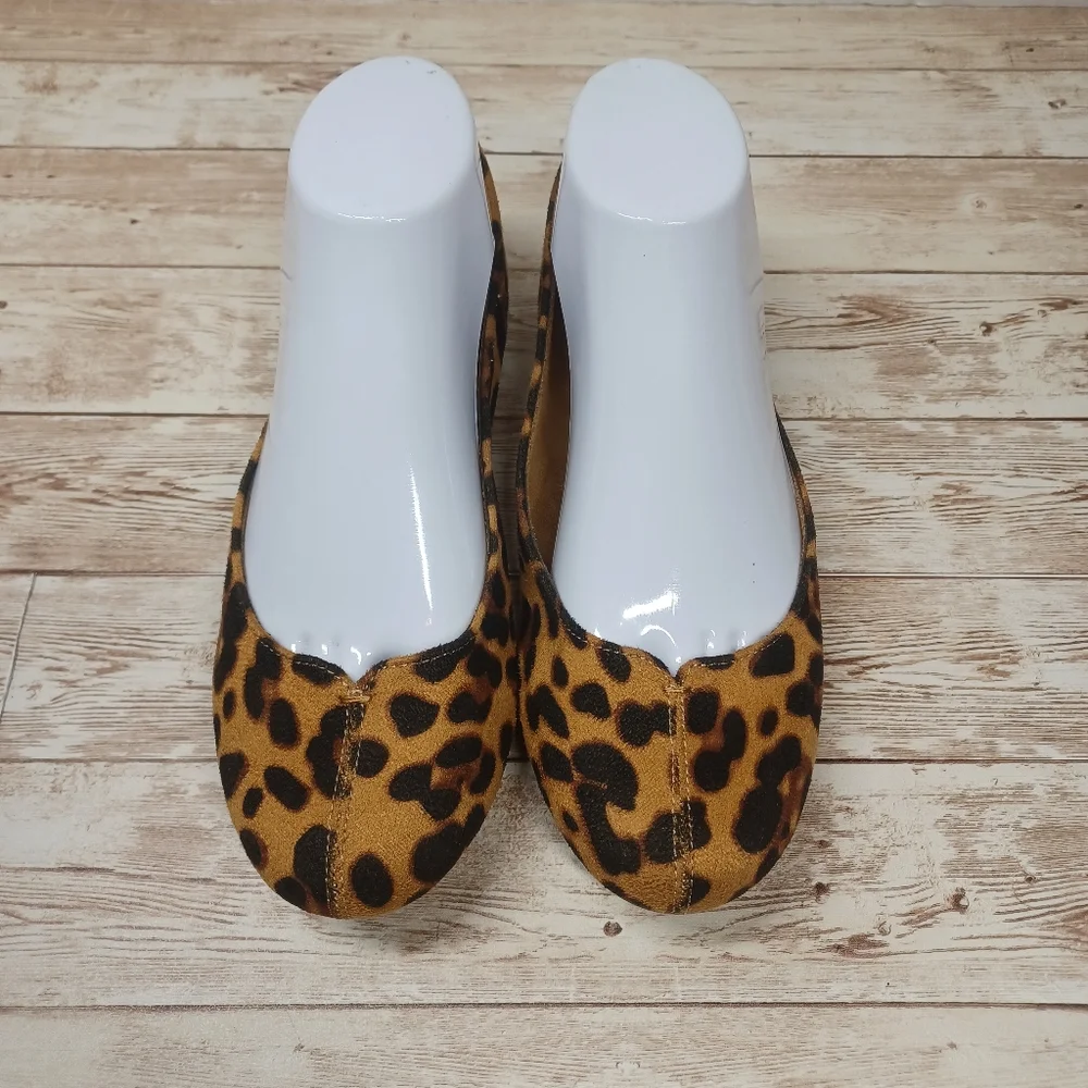 Pierre Dumas Leopard / Cheetah Print Flat Ballet Slipper Shoes Size 7 Tan Black